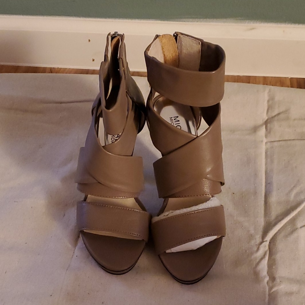 MICHAEL Kors